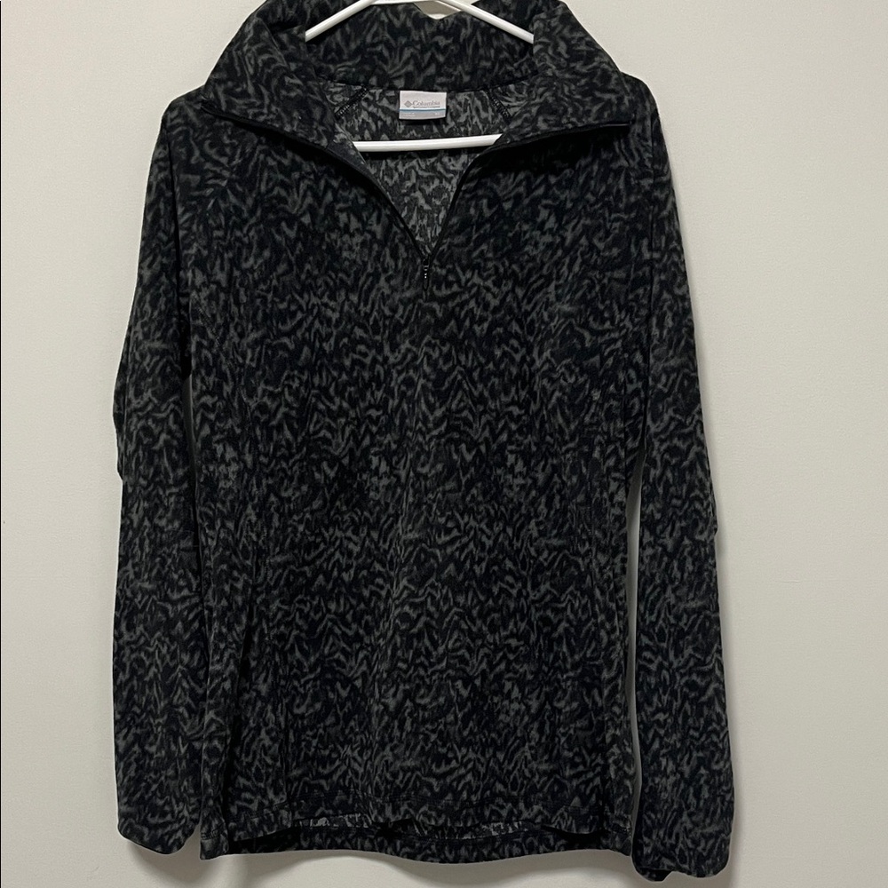 Columbia Charcoal and Black Patterned Pullover
